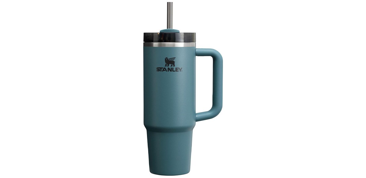 Stanley Quencher H2.0 Tumbler with Handle and Straw 30 oz in Blue Spruce Stanley Quencher H2.0 Tumbler with Handle and Straw 30 oz in Blue Spruce
