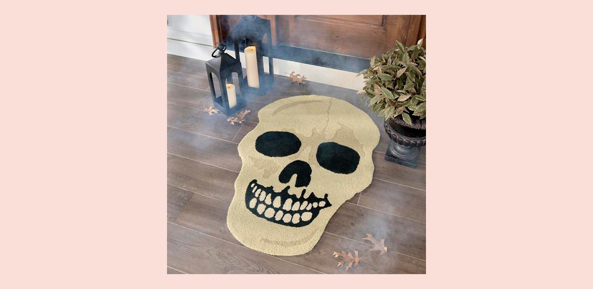 Best GrandinRoad Vintage Skull-Shaped Door Mat Best GrandinRoad Vintage Skull-Shaped Door Mat