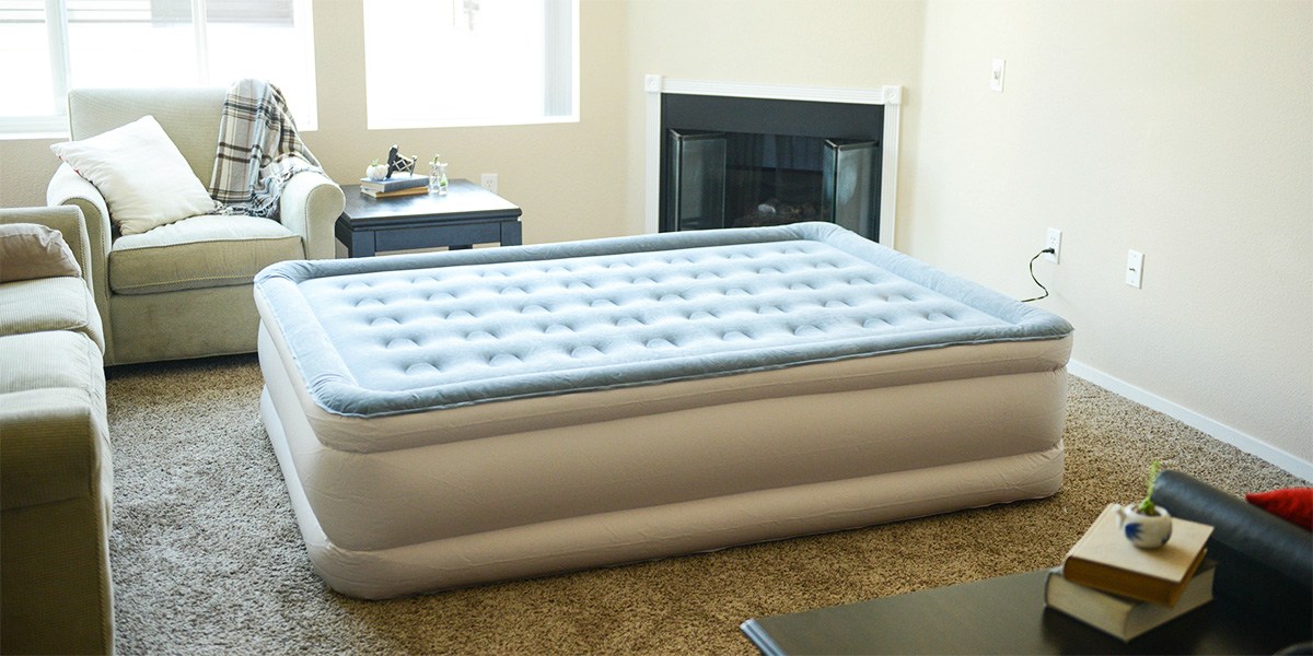 SoundAsleep Dream Series Luxury Air Mattress in middle of living room