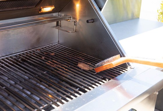 Believe it or not, it may be time to clean your grill grates