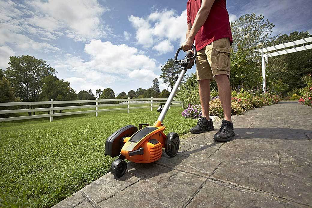 BLACK+DECKER 7.5-in Push Walk Behind Electric Lawn Edger in the Lawn Edgers  department at