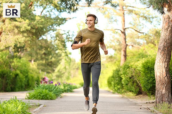 5 Best Running Headphones - Nov. 2024 - BestReviews