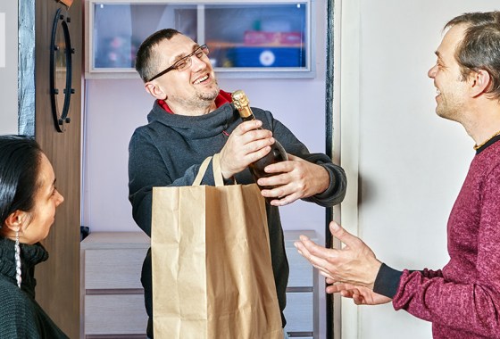 Best gifts to give a host