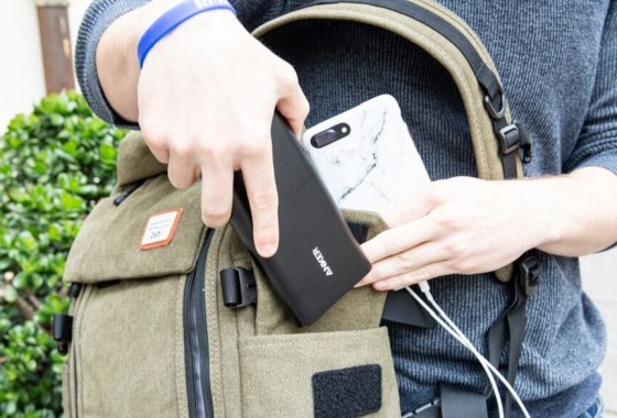 Anker power bank vs. Belkin power bank