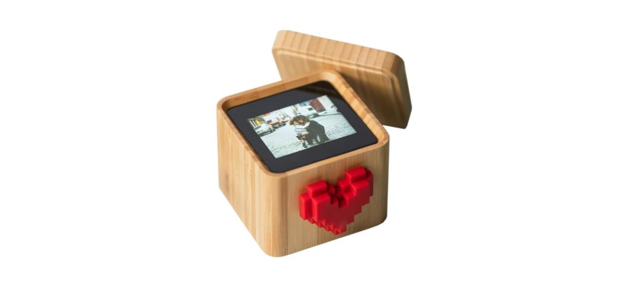 Lovebox Spinning Heart Messenger