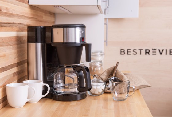 Coffee carafe vs coffee urn