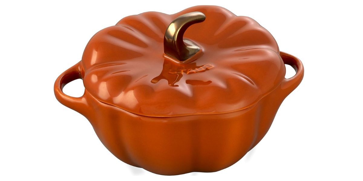 STAUB Ceramic 0.75-qt Petite Pumpkin Dish