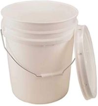 Hudson Exchange 5 Gallon White Bucket and Lid